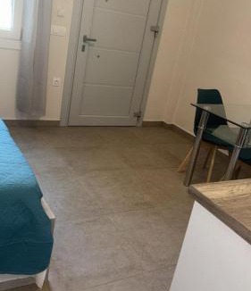 Kini Apartment | Sunset Realty Studios