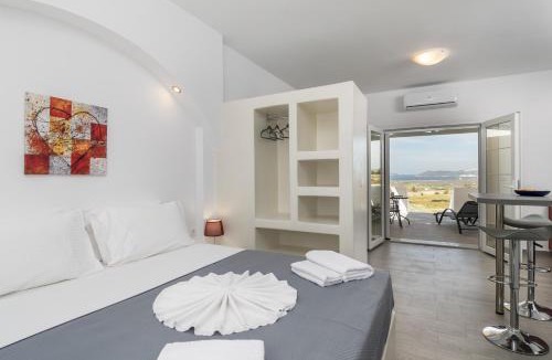 Milos House | Sunset Village 2
