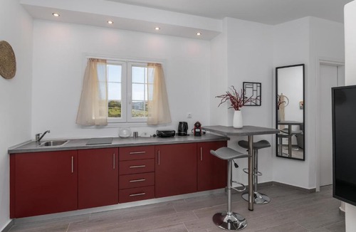 Milos House | Sunset Village 3