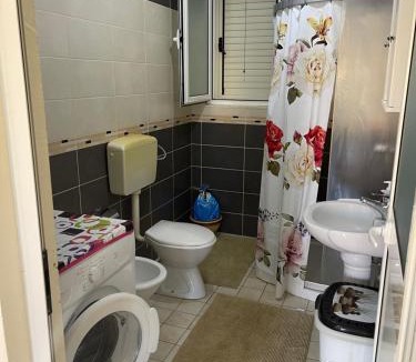 Velipoje Apartment | Sunshine beach apartment