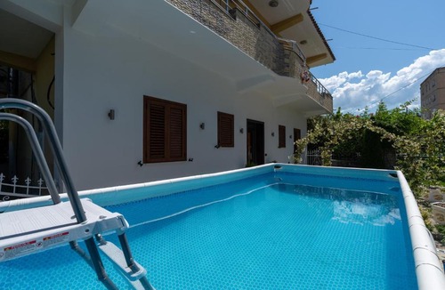 Berat House | Swimming Pool - Marko Studios Berat