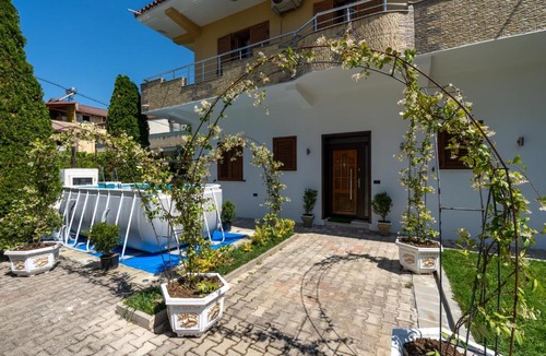 Berat House | Swimming Pool - Marko Studios Berat