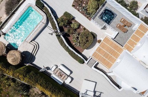 Oia Villa | SWINGING SUNSET Villa 3BD Sea View w/Pool& HotTub