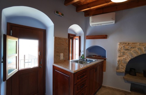 Symi Villa | Symi Uptown Indigo Villa-Indulge in a restored Symi villa and its secret garden