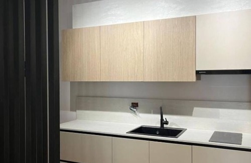 Vlore Apartment | t 5-minutes to the sea! Two-bedroom Apartment with Balcony