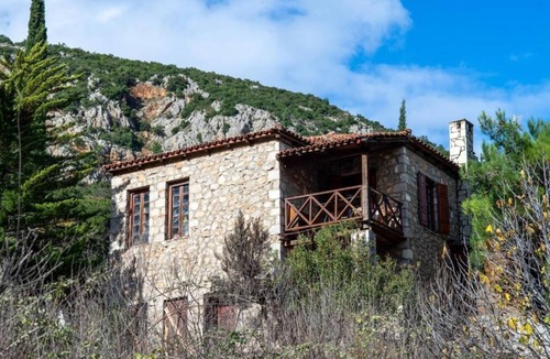 Kefalochori House | t MARIOLATA STONE