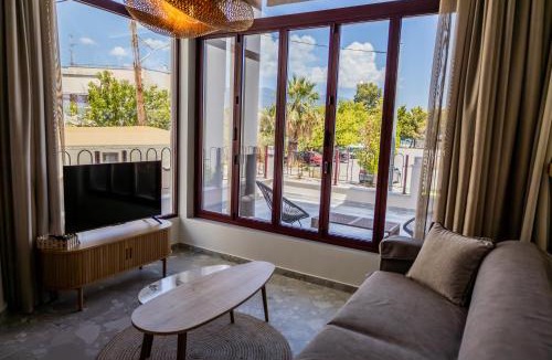Nees Pagases House | Take me here with a sea view by Salt Apartments