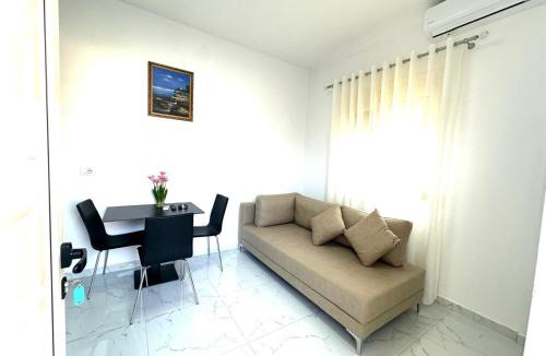 Vlore Hotel | Taku Rooms Vlora