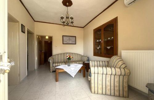Tragilos Apartment | Tania's Country House Mavrothalassa by Horizon Homes