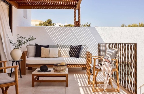 Agios Nikolaos Town Villa | Thalassa Villas - Three-Bedroomed Private Pool Seafront
