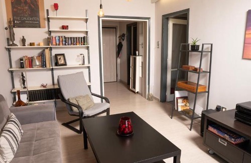 Ano Patisia Apartment | The Angel Suite by The Grid Collective, 1Gbps Fiber, 3' Metro, Executive Art-Stay