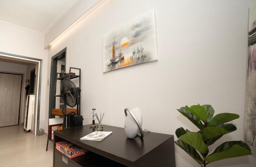 Ano Patisia Apartment | The Angel Suite by The Grid Collective, 1Gbps Fiber, 3' Metro, Executive Art-Stay