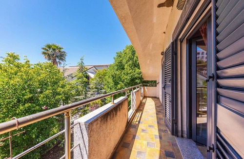 Golem Villa | The Antique Villa Seaside