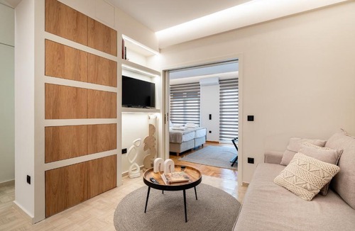 Pangrati Apartment | The Apex Boutique Apartment B2