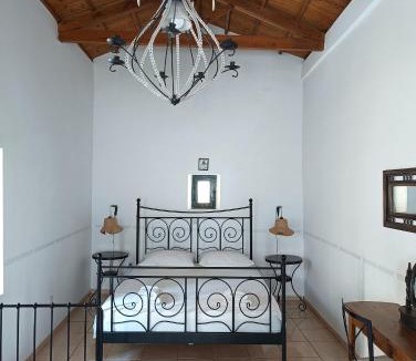 Kithira House | The Arch