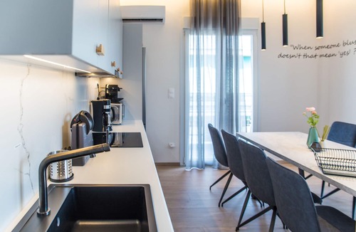 Petralona Apartment | The Athens Life