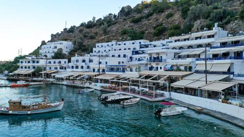 Loutro Hotel | The Blue House