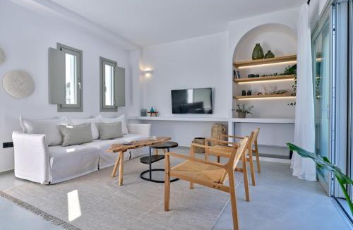 Naousa Villa | The bright and elegant Villa Akira