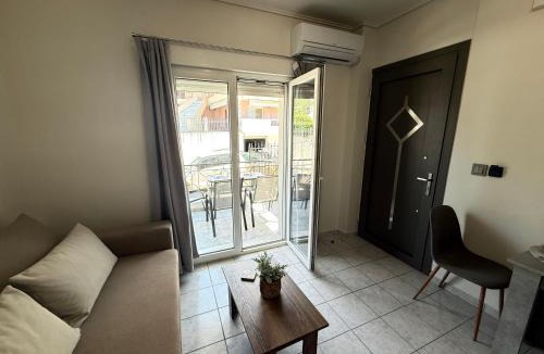 Igoumenitsa Apartment | The Castle