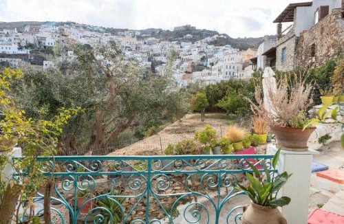 Ioulida Apartment | The Castle House Kea