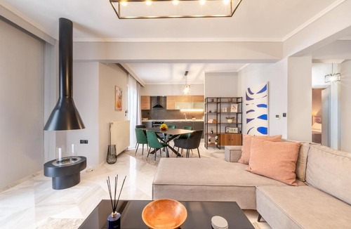 Evosmos Apartment | The Colour House