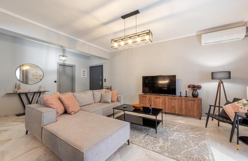Evosmos Apartment | The Colour House