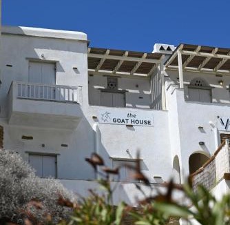Exomvourgo Villa | The Goat House by Tinosstay