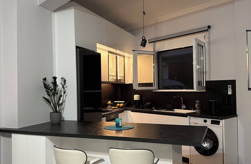 Vyronas Apartment | The Hidden Courtyart Studio | Dedicated Outdoor Area | Sleeps 3