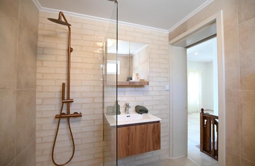 Pothia Apartment | The Island Nest