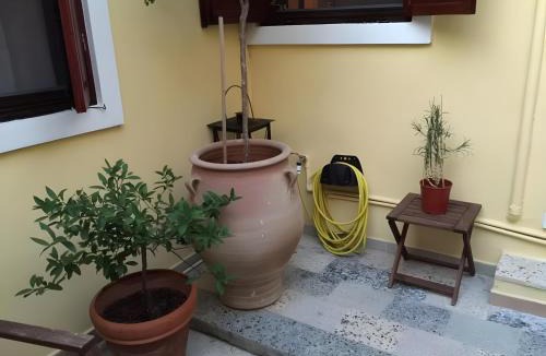 Rhodes Old Town Villa | The Knight And The Pomegranate -