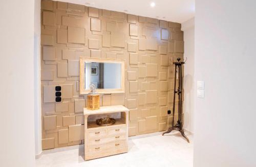 Nea Smirni Apartment | The "Maze" by CK&G