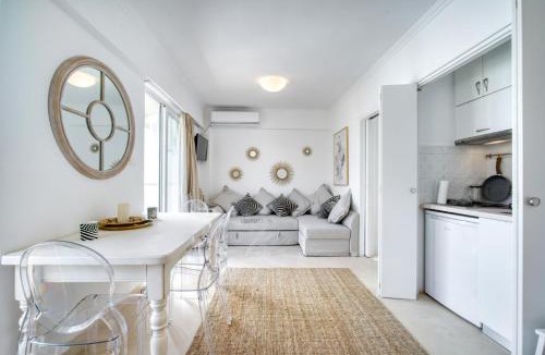 Neapoli Apartment | The Mirror Apartment with Large Sunny Balcony