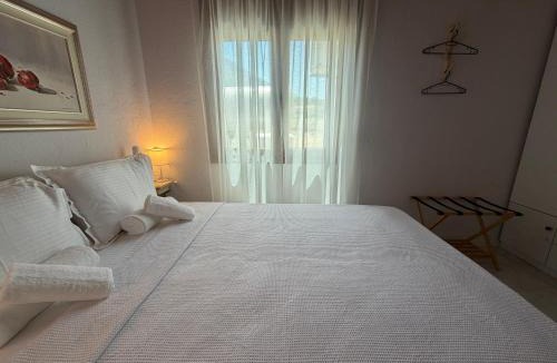 Palaiopoli Apartment | The Mulberry House Seaside - Beachfront Holiday Home