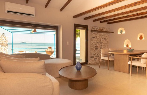 Thasos Town Villa | The Old Pottery Art Retreat