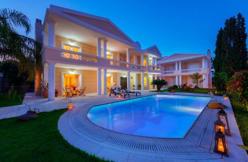 Anavyssos Villa | The Painters Luxurious villa