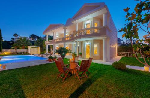 Anavyssos Villa | The Painters Luxurious villa