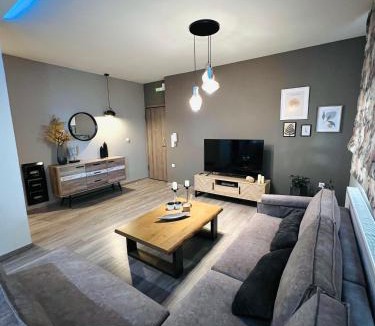 Alexandroupoli Apartment | The Palm House