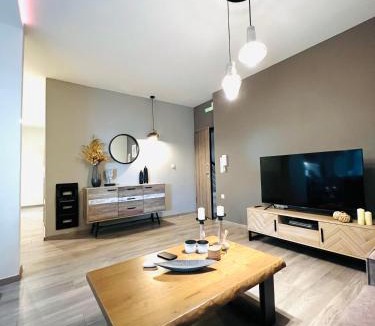 Alexandroupoli Apartment | The Palm House
