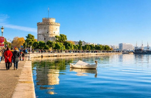 Stavroupoli Apartment | The PINE - Stylish Thessaloniki Stay & Private Parking