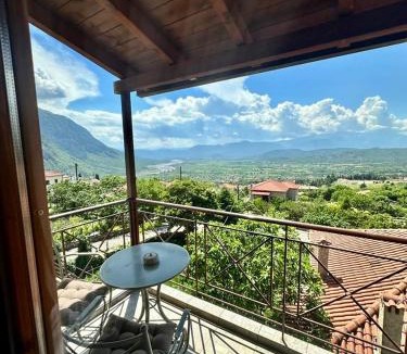 Konitsa Apartment | The Stone Alley