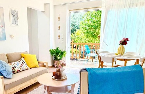 Mirtos Apartment | The Stone House Myrtos