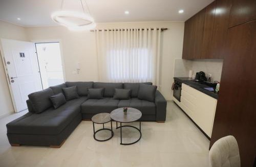 Pogradec House | The Swan Nest 1