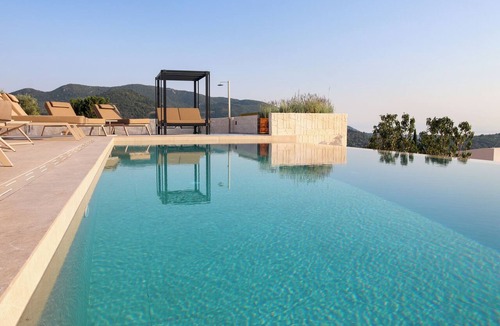 Lefkada Villa | The View 2 - 4 bedroom luxury villa in Lefkada
