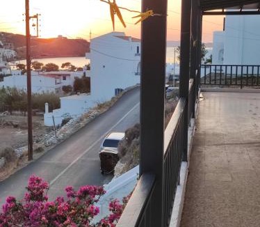 Merichas Apartment | The View House 3