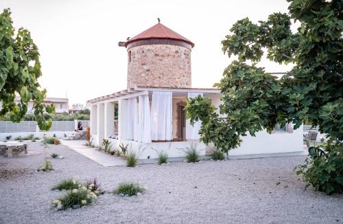 Lambi Villa | The Windmill Villa - 50m from the Sea
