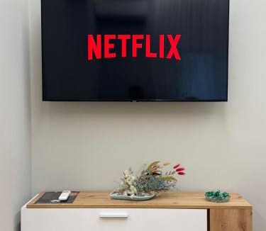 Sauk Apartment | TheCozy Home Tirana