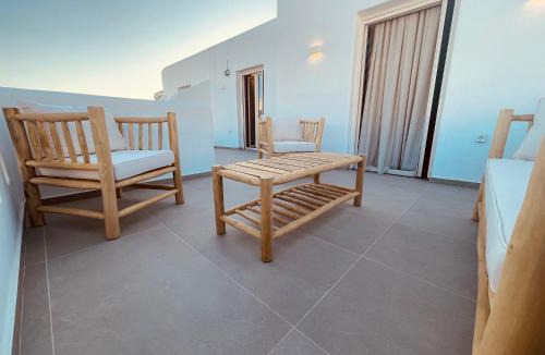 Agia Anna Hotel | Theofanis Studios