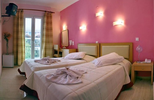 Petra Hotel | Theofilos Classic Hotel