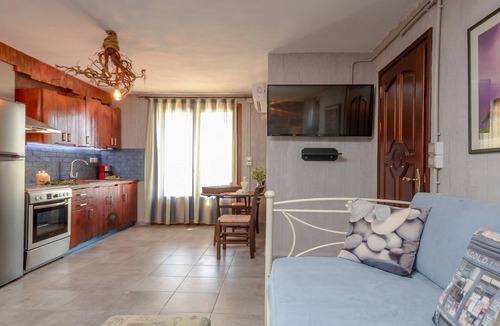 Naxos Hotel | Theonis Villas, 30 meters from the beach