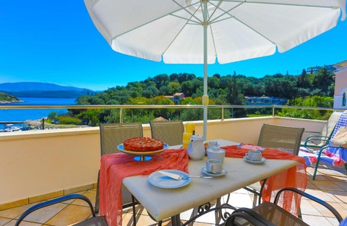 Agios Stefanos Apartment | Theophilos Dio